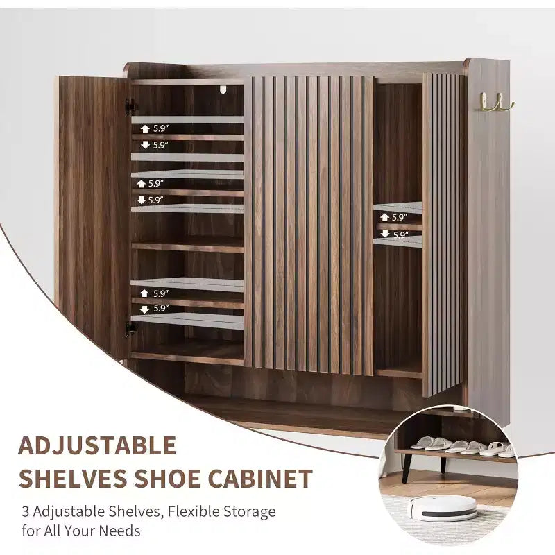 Grand meuble à chaussures avec 3 portes, 6 étagères réglables, organisateur de chaussures autoportant pour entrée avec crochets, marron