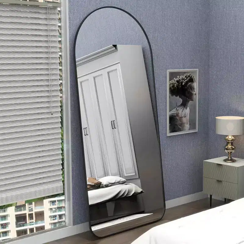 Miroir sur pied arqué de 71x32 po, cadre en aluminium noir, grand miroir pour salon, chambre, entrée